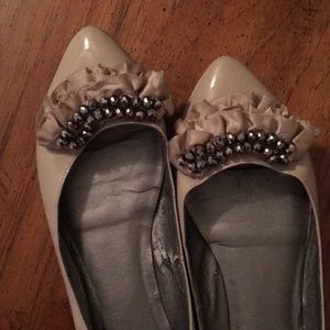 G by Guess beige with sparkle detail dressy flat